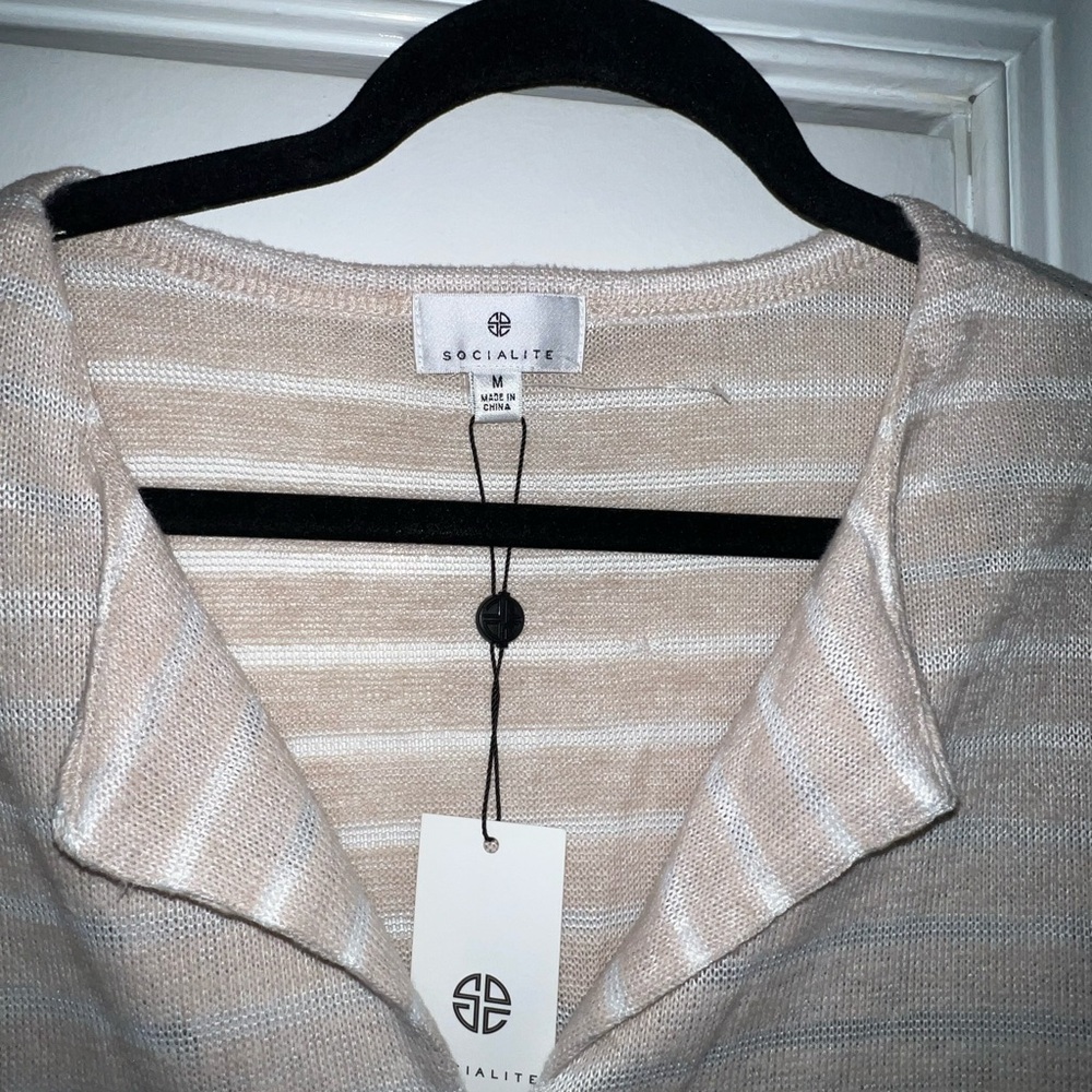 NWT SOCIALITE long sleeve top. M